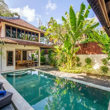 Villa Lunacasa, Modern Comfort In Balinese Style, 500M To Beach