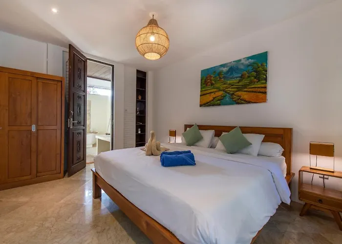 Lunacasa, Modern Comfort In Balinese Style, 500m To Beach Villa Seminyak